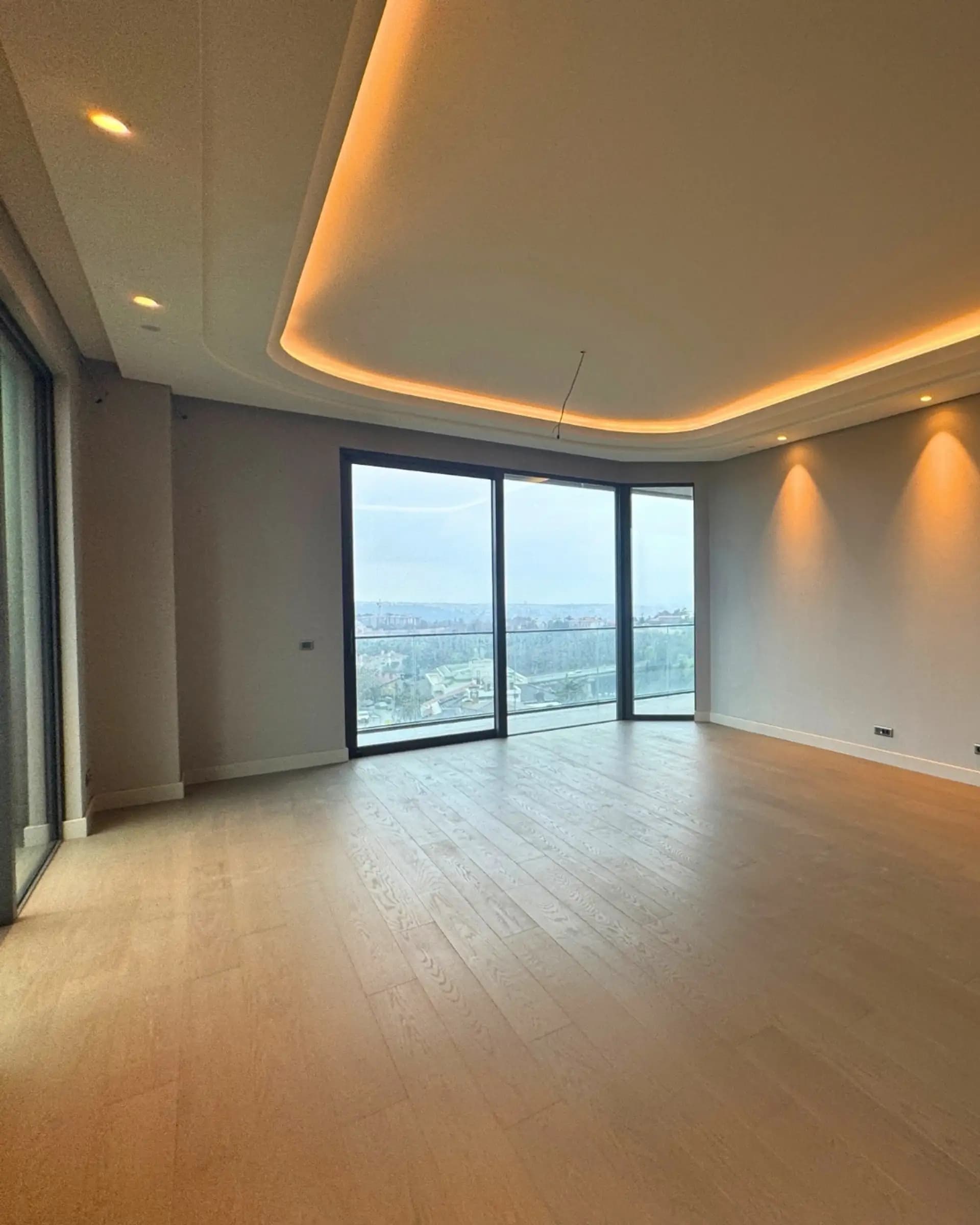 Balmumcu'da Kesintisiz Boğaz Manzaralı Satılık 3+1 Daire 