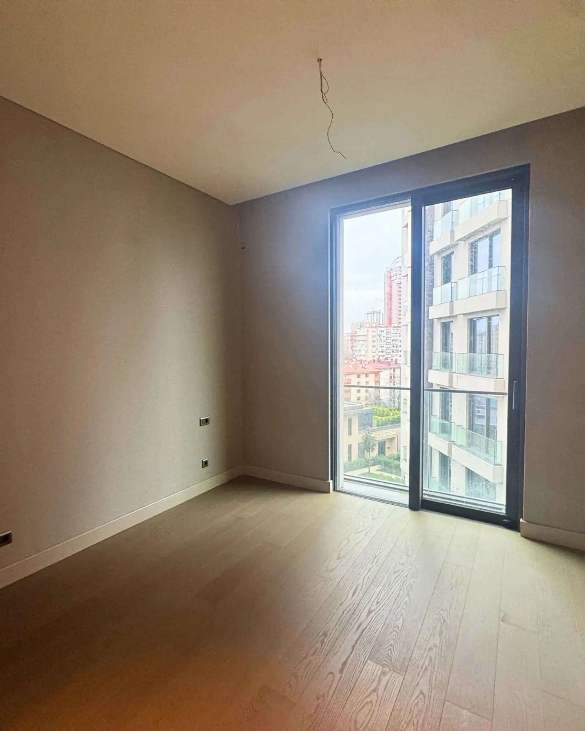 Balmumcu'da Kesintisiz Boğaz Manzaralı Satılık 3+1 Daire 