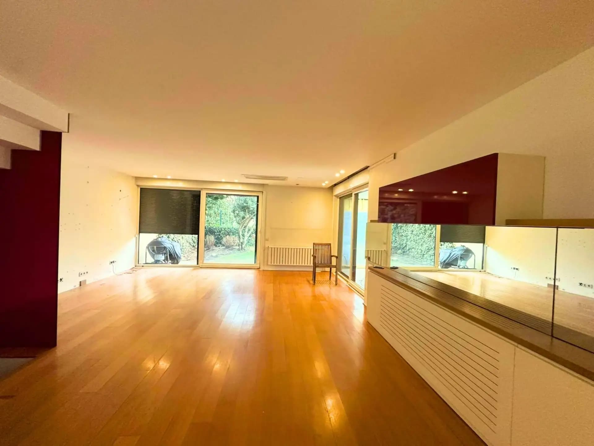 Sarıyer Sedatkent'te Boğaz Manzaralı Satılık Villa 400m² /LUX