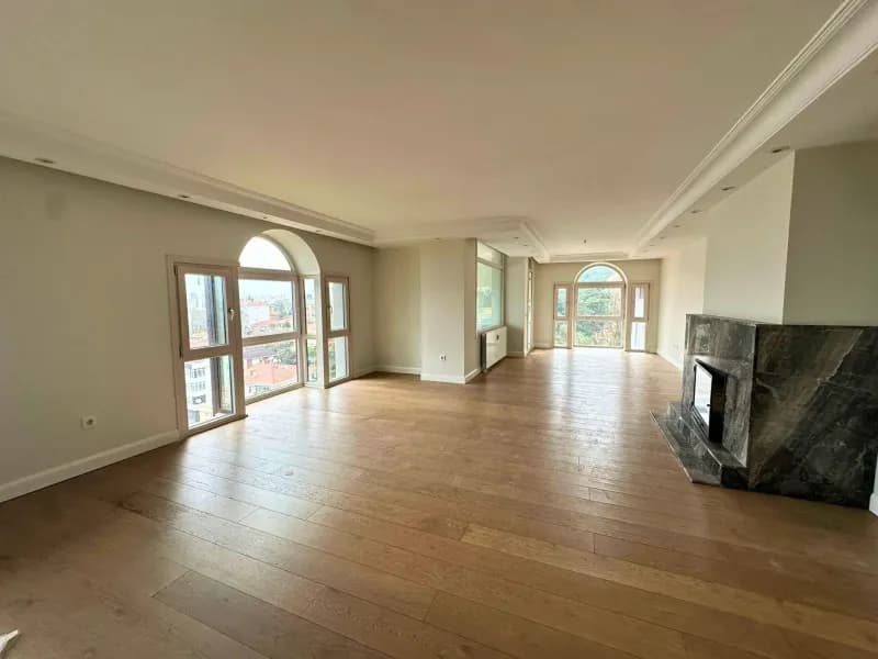 Nurol Tarabya Sitesinde 285m2 5+1 Manzaralı Çatı Dubleksi /LUX - İstanbul, Sarıyer, Tarabya Mah