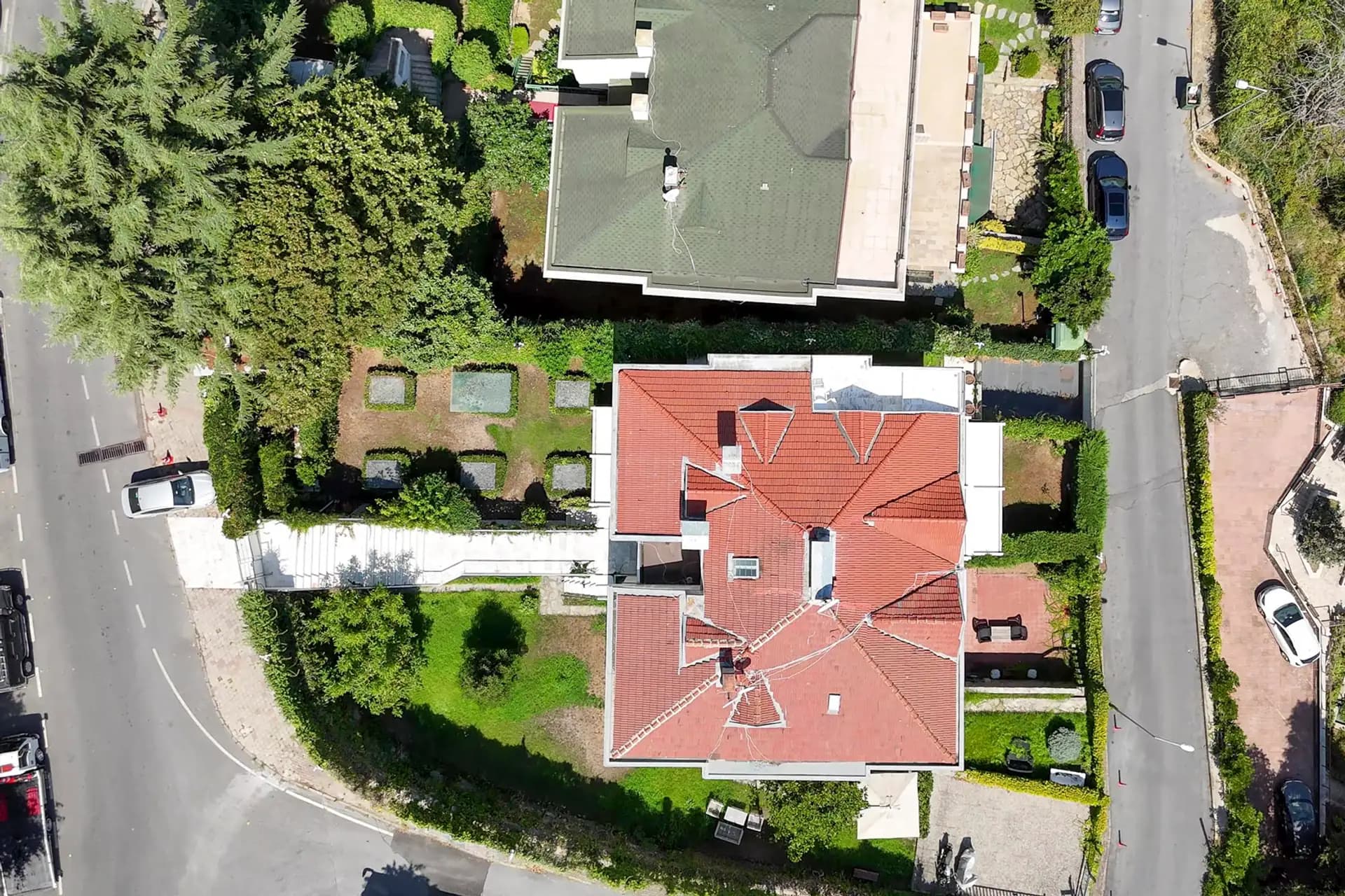 Bebek Yokusu Özenli Sokak 650m2 Boğaz Manzaralı Özel Villa /LUX
