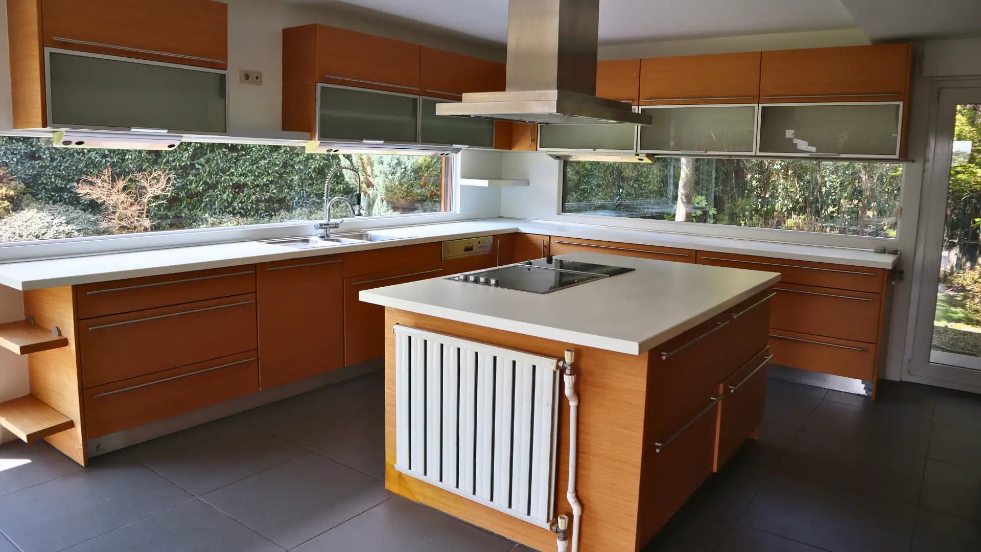 Sarıyer Sedatkent'te Boğaz Manzaralı Satılık Villa 400m² /LUX