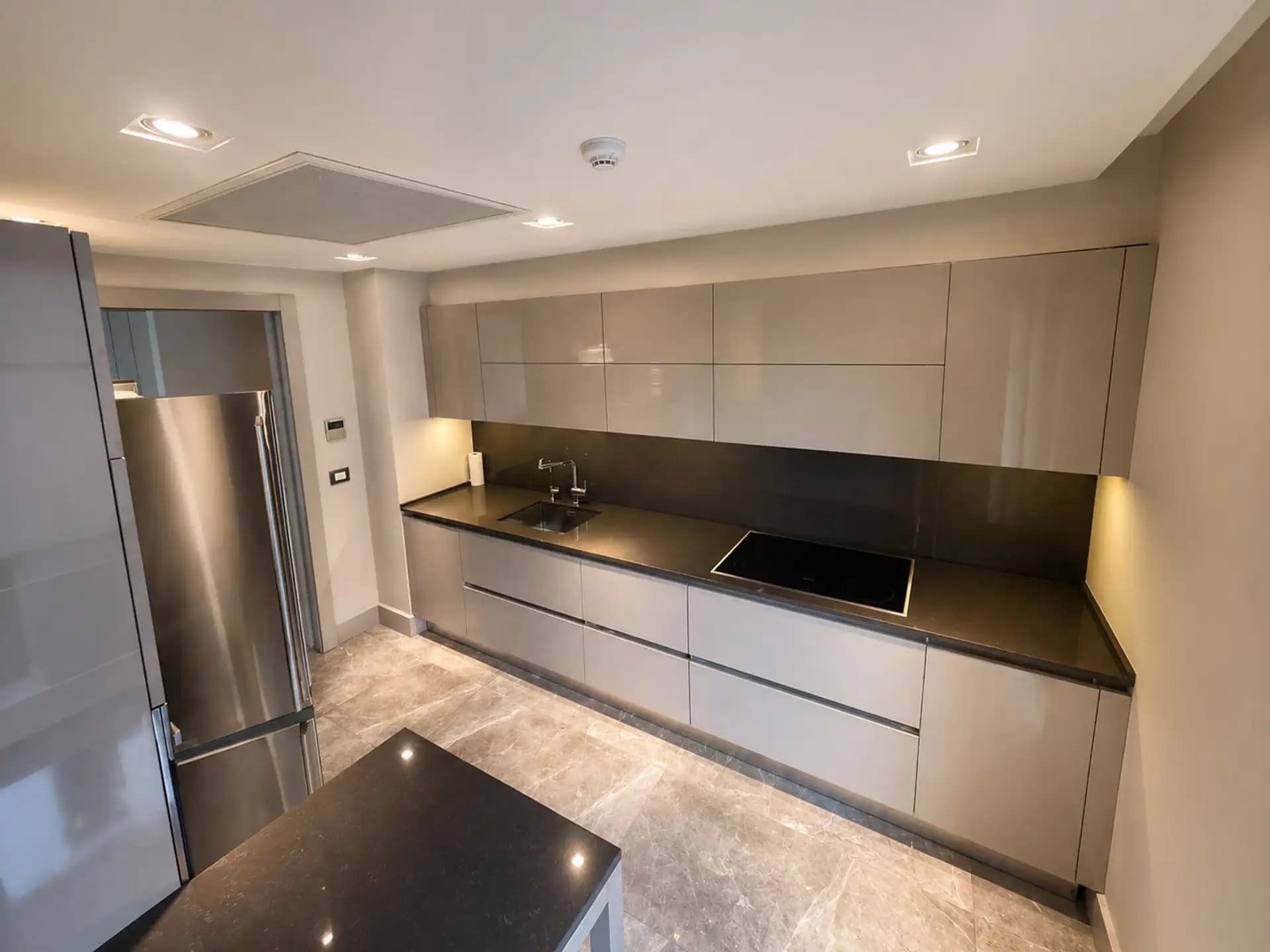 Nest Ortaköy Sitesinde Satılık Geniş ve Modern 3,5+1 Daire 