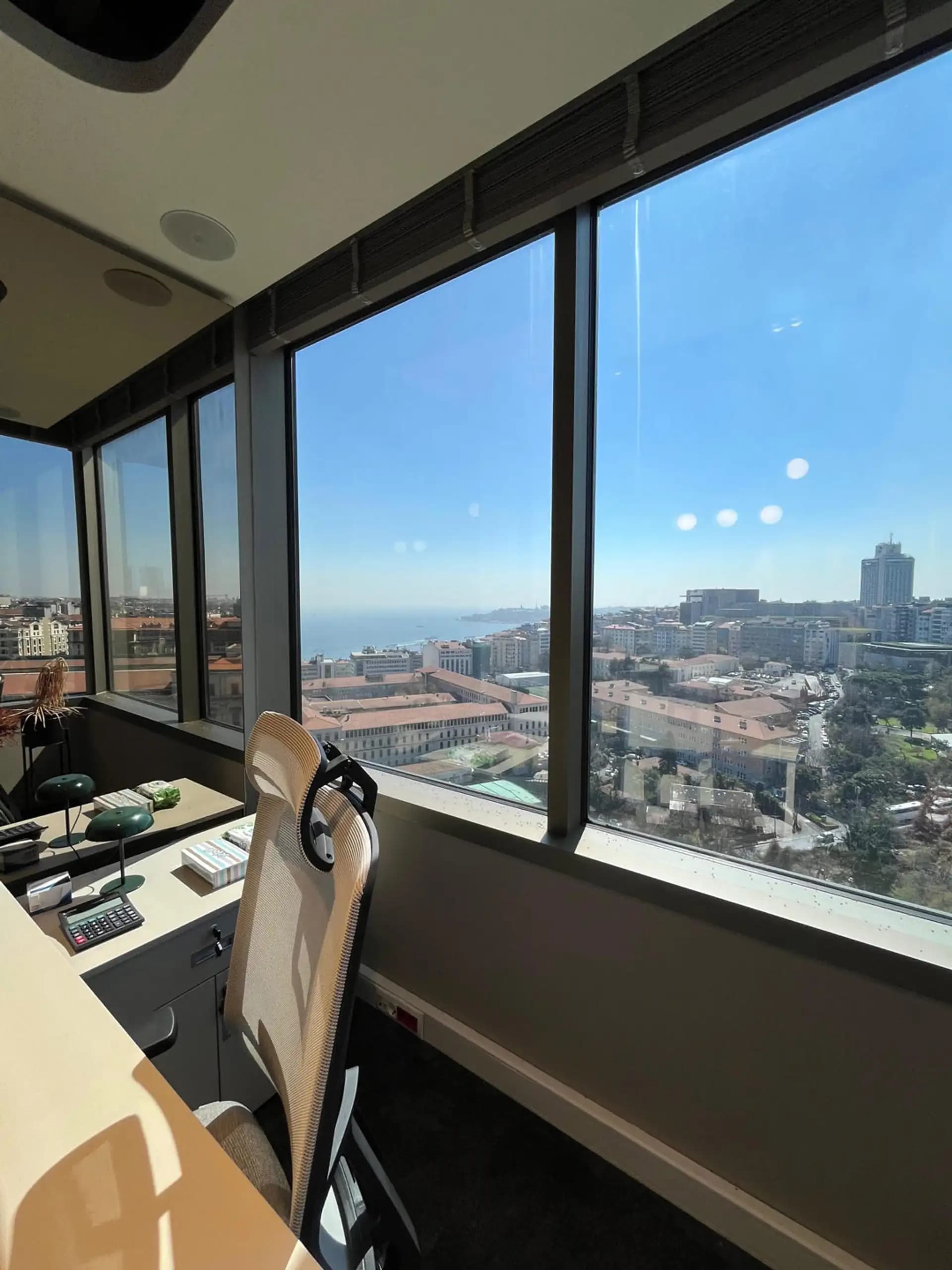 Ritz Carlton Süzer Plazada 228m2 Manzaralı Kiralık Ofis