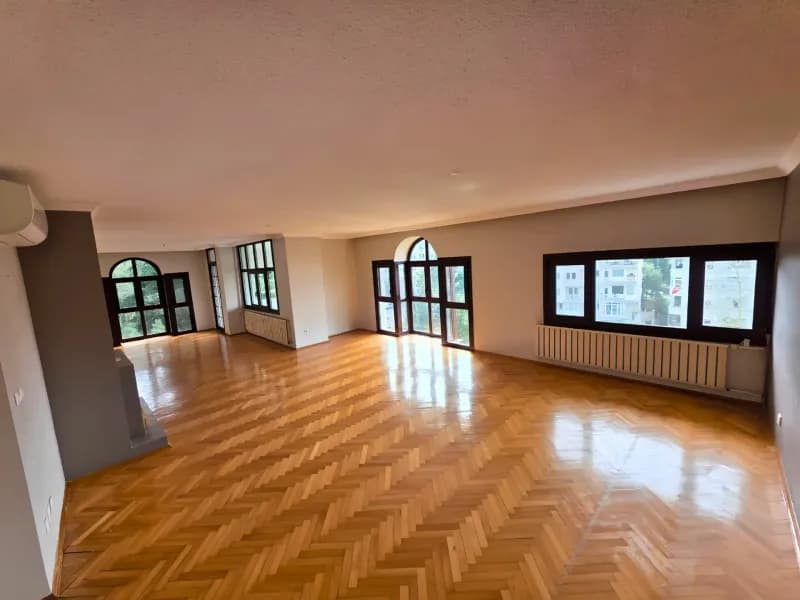 Nurol Tarabya Sitesinde 350m² Manzaralı Satılık Çatı Dubleks/LUX - İstanbul / Sarıyer