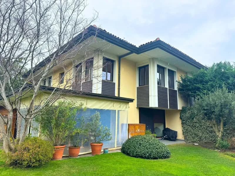Sarıyer Sedatkent'te Boğaz Manzaralı Satılık Villa 400m² /LUX - Sarıyer / İstanbul