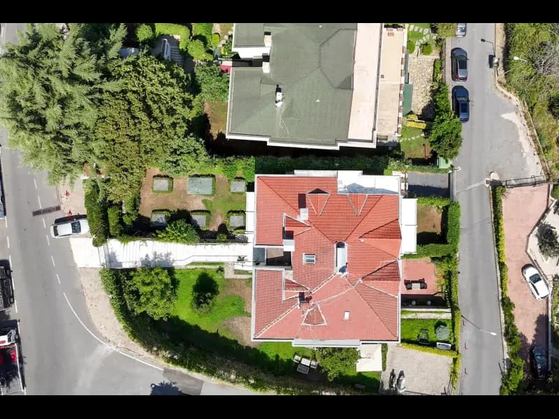 Bebek Yokusu Özenli Sokak 650m2 Boğaz Manzaralı Özel Villa /LUX